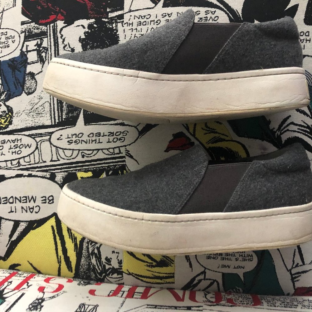 Navy blue Vince Platformers